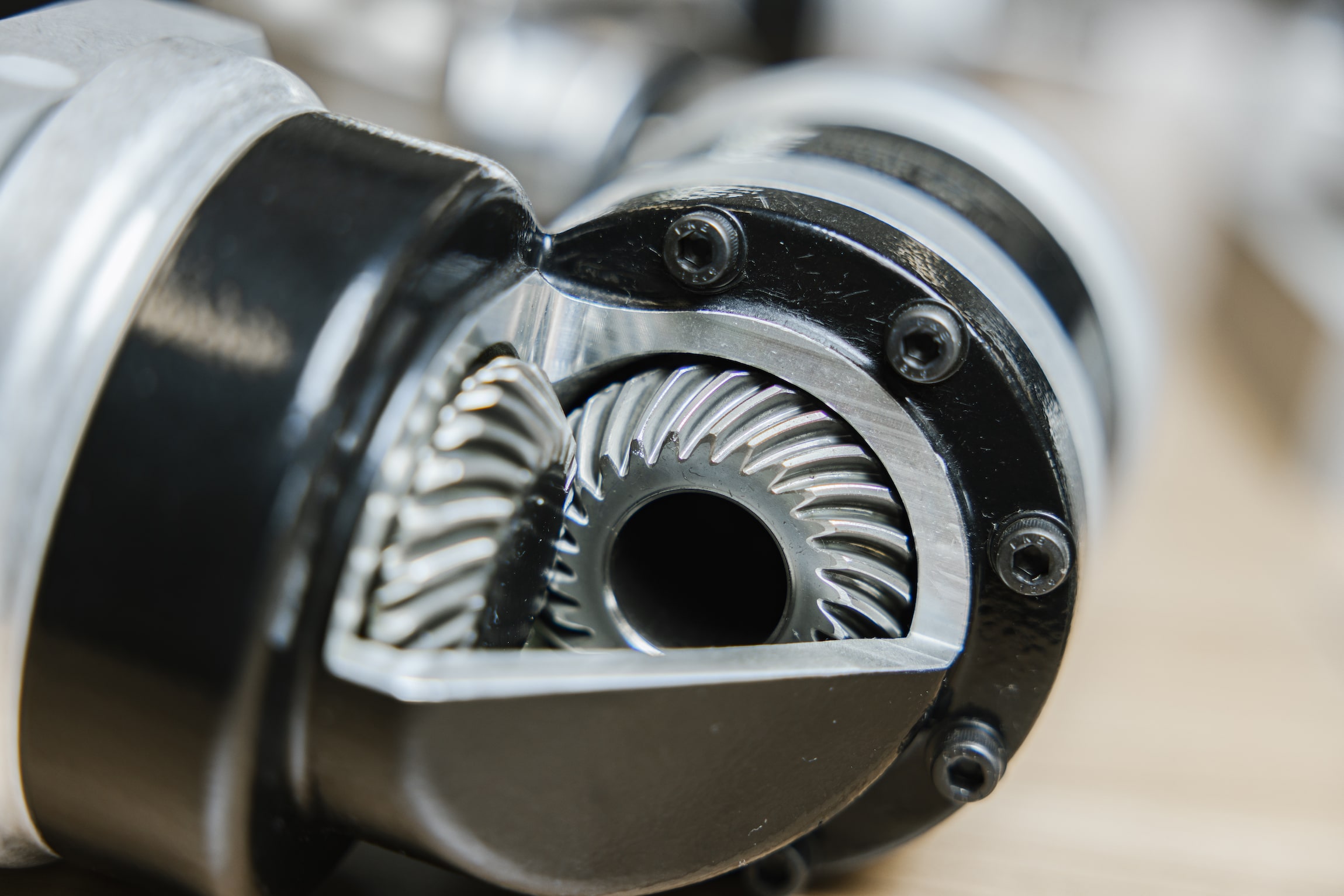 Apex introduceert nieuwe product series voor high-end aandrijvingen: De MGO/MGOH serie